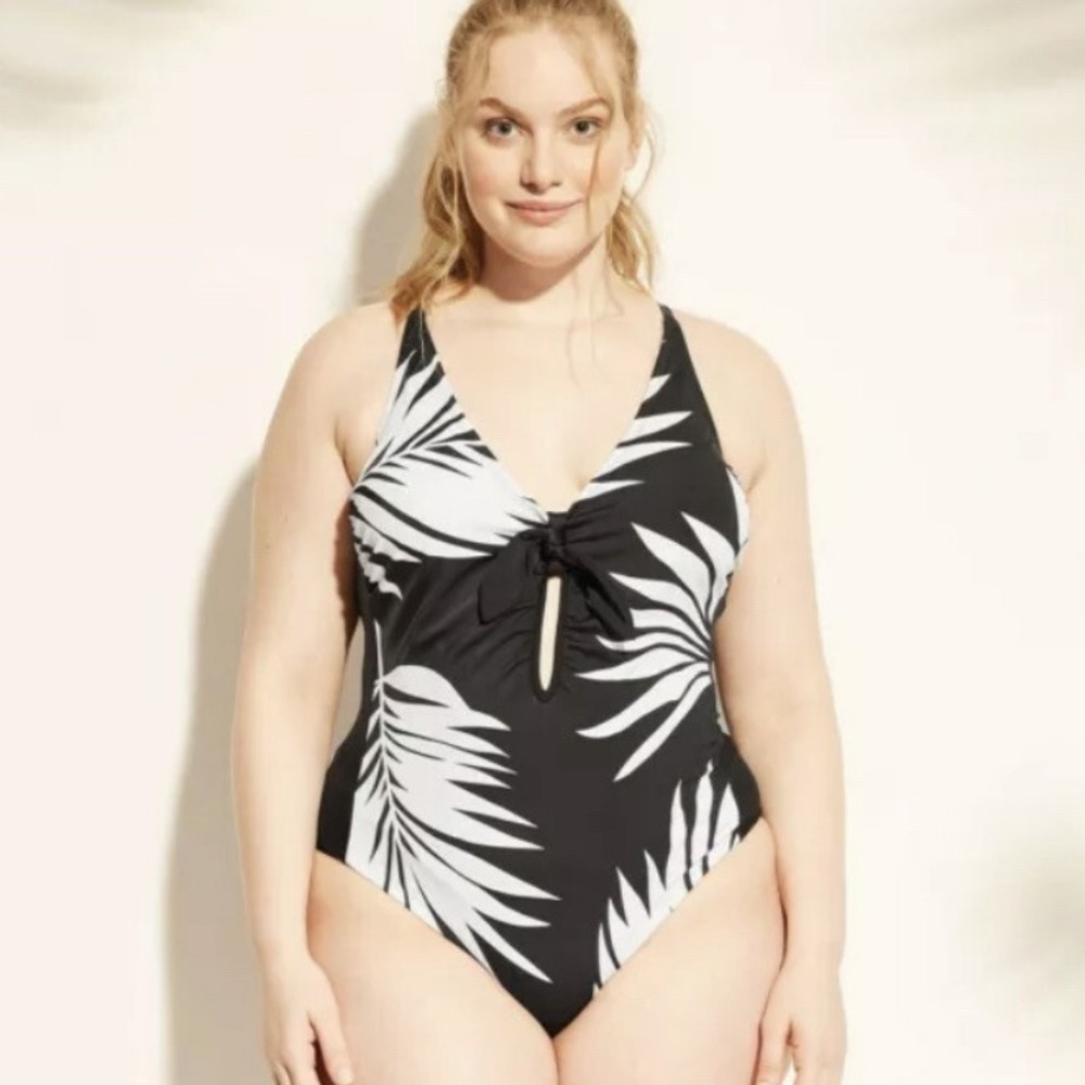 Kona Sol Women's Full Coverage m Tie-Front One Piece Swimsuit size 24W palm